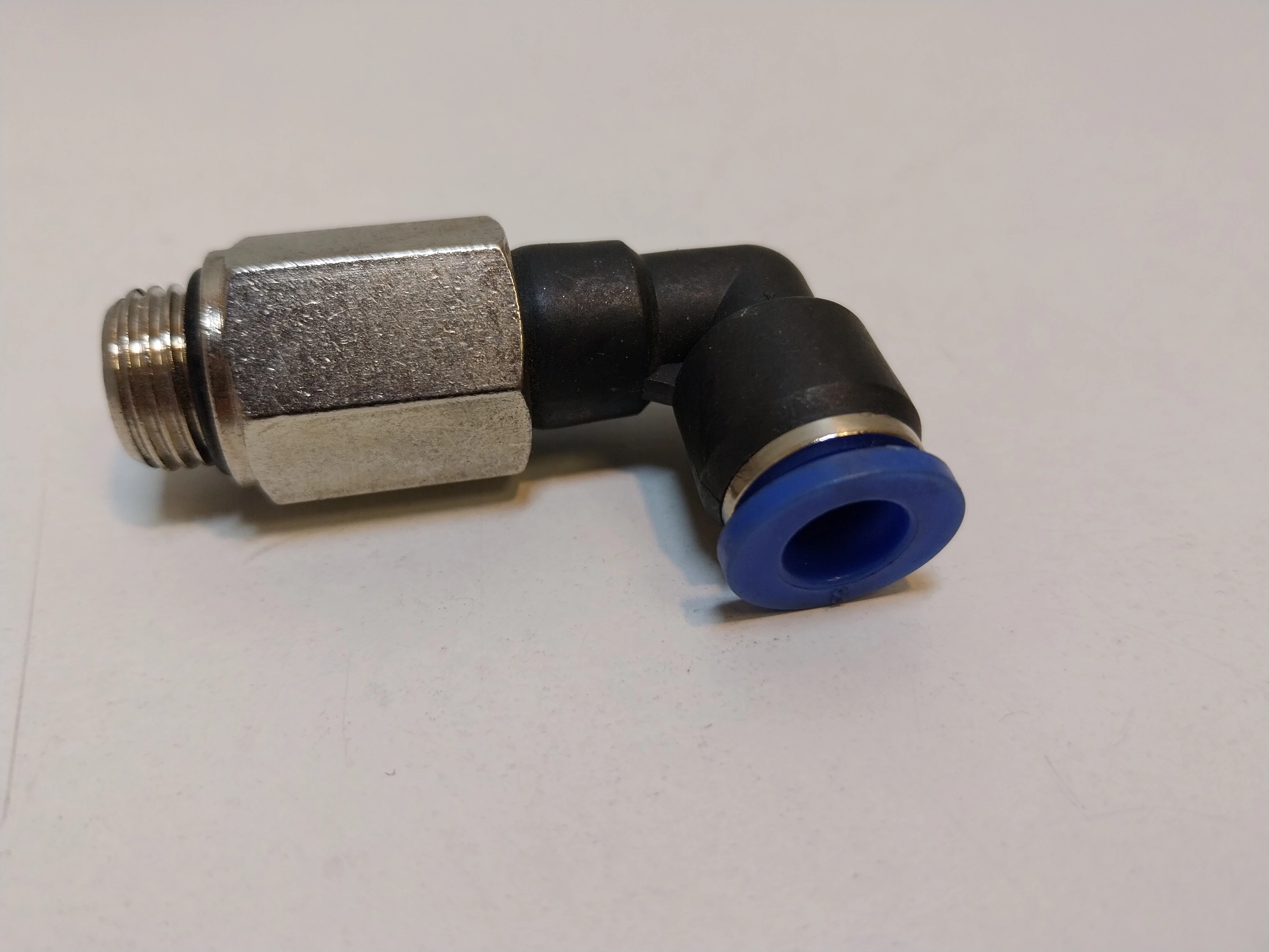 zlaczka-wtykowa-katowa-8-stan-uzywany