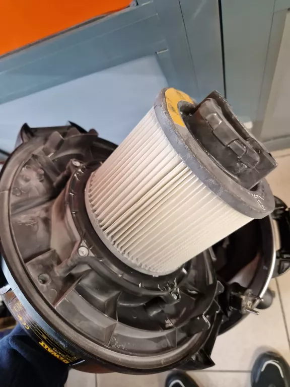 DEWALT ODKURZACZ PRZEMYSŁOWY DXV30SAPTA 30 L 1050 W 2022R