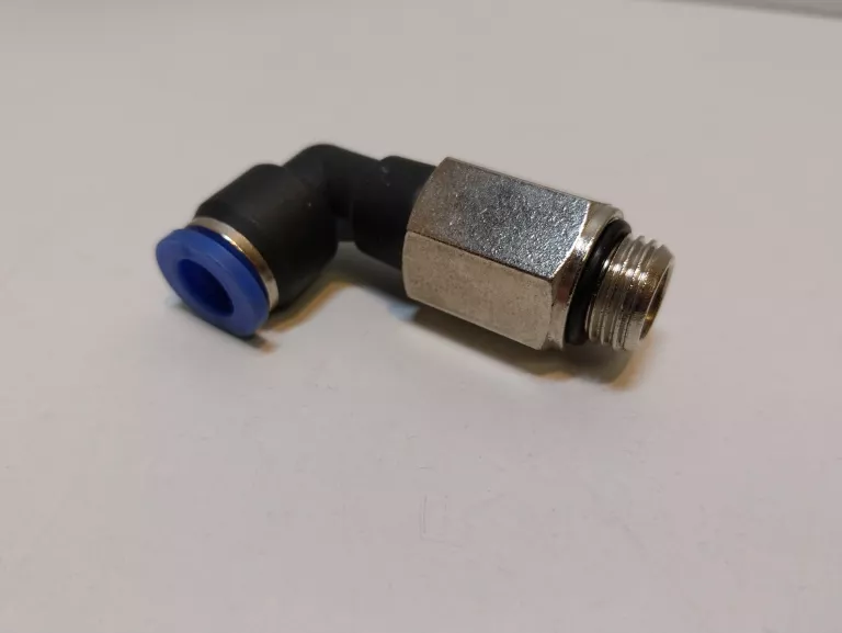 zlaczka-wtykowa-katowa-8-osiedle-centrum-d1-krakow