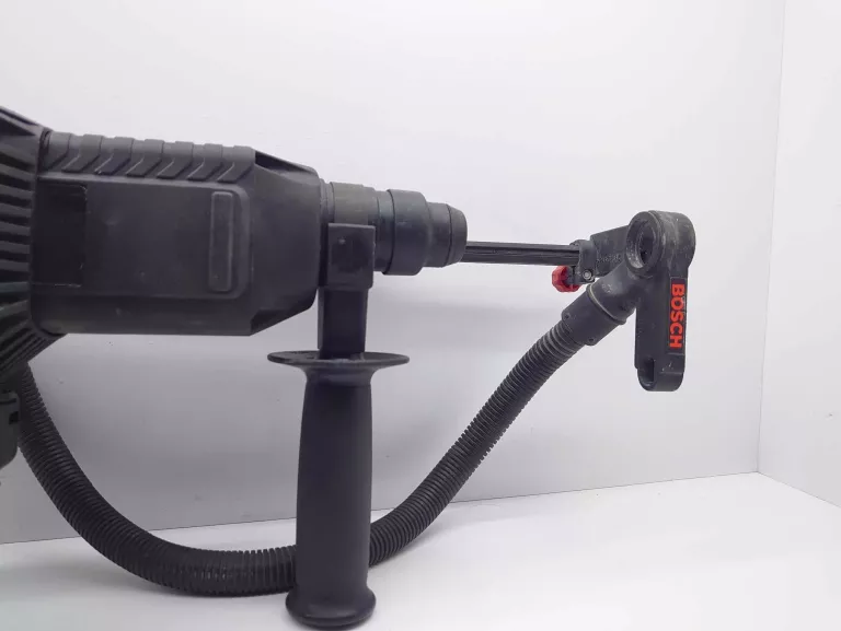 MŁOTOWIERTARKA BOSCH GAH 500 DSR Z ODSYSANIEM SDS-PLUS 750 W