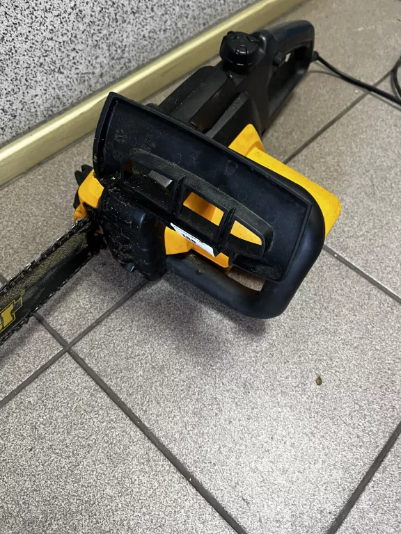 PIŁA ELEKTRYCZNA PARTNER P820T