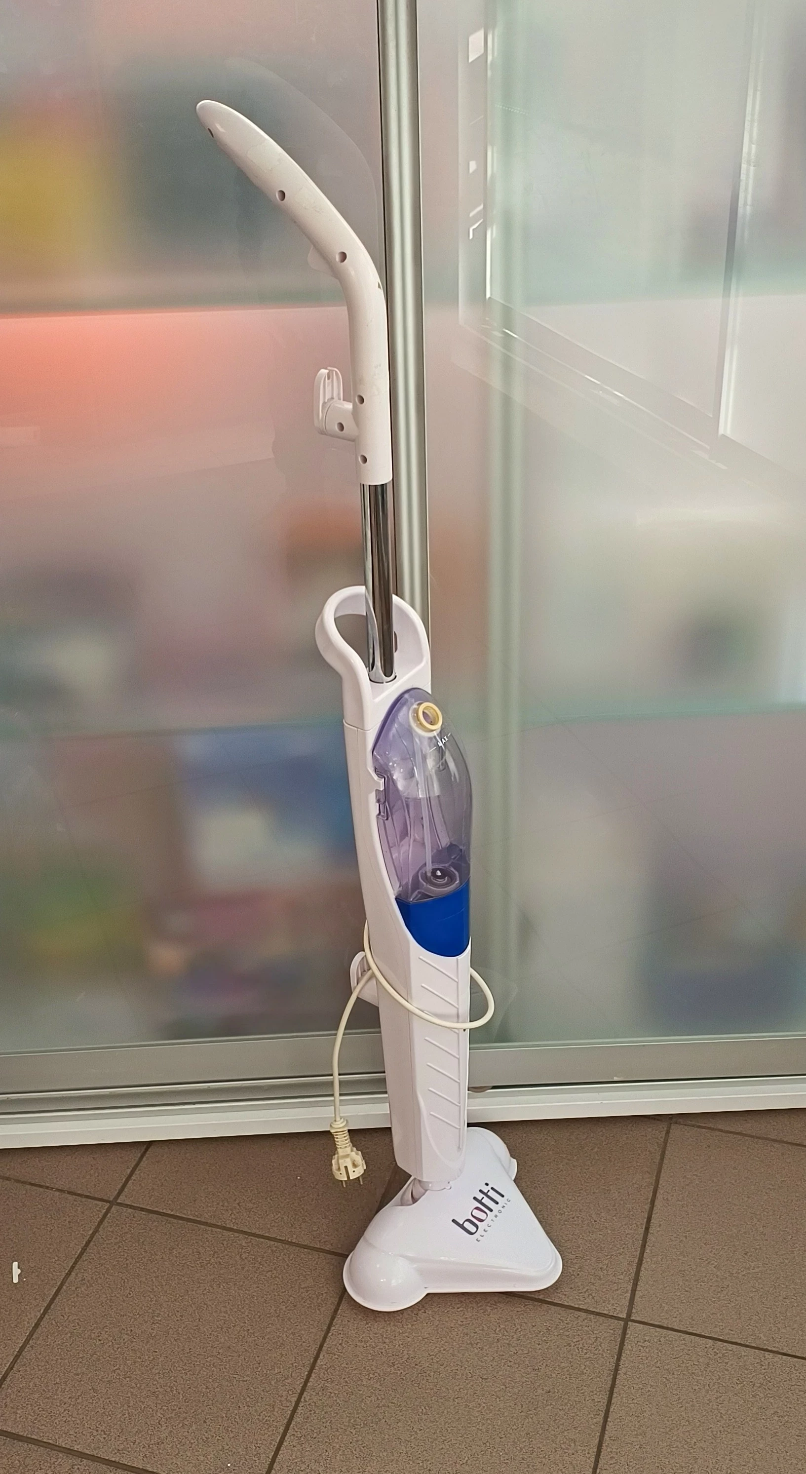 mop-parowy-botti-tah0304-kolor-dominujacy-bialy