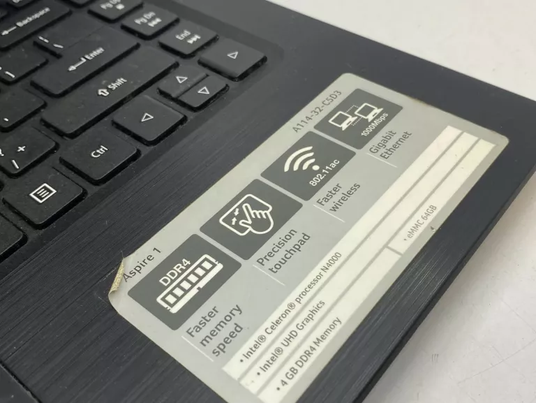 laptop-acer-aspire-1-wielkosc-pamieci-ram-4-gb