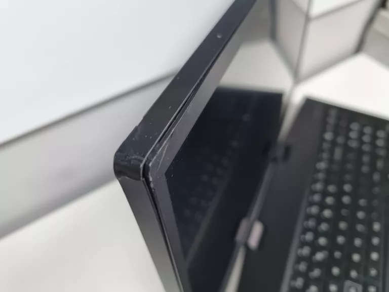 laptop-hp-omen-17-cb1004nw-i7-10750h16gb512win10-rtx2060-144hz-przekatna-ekranu-1730