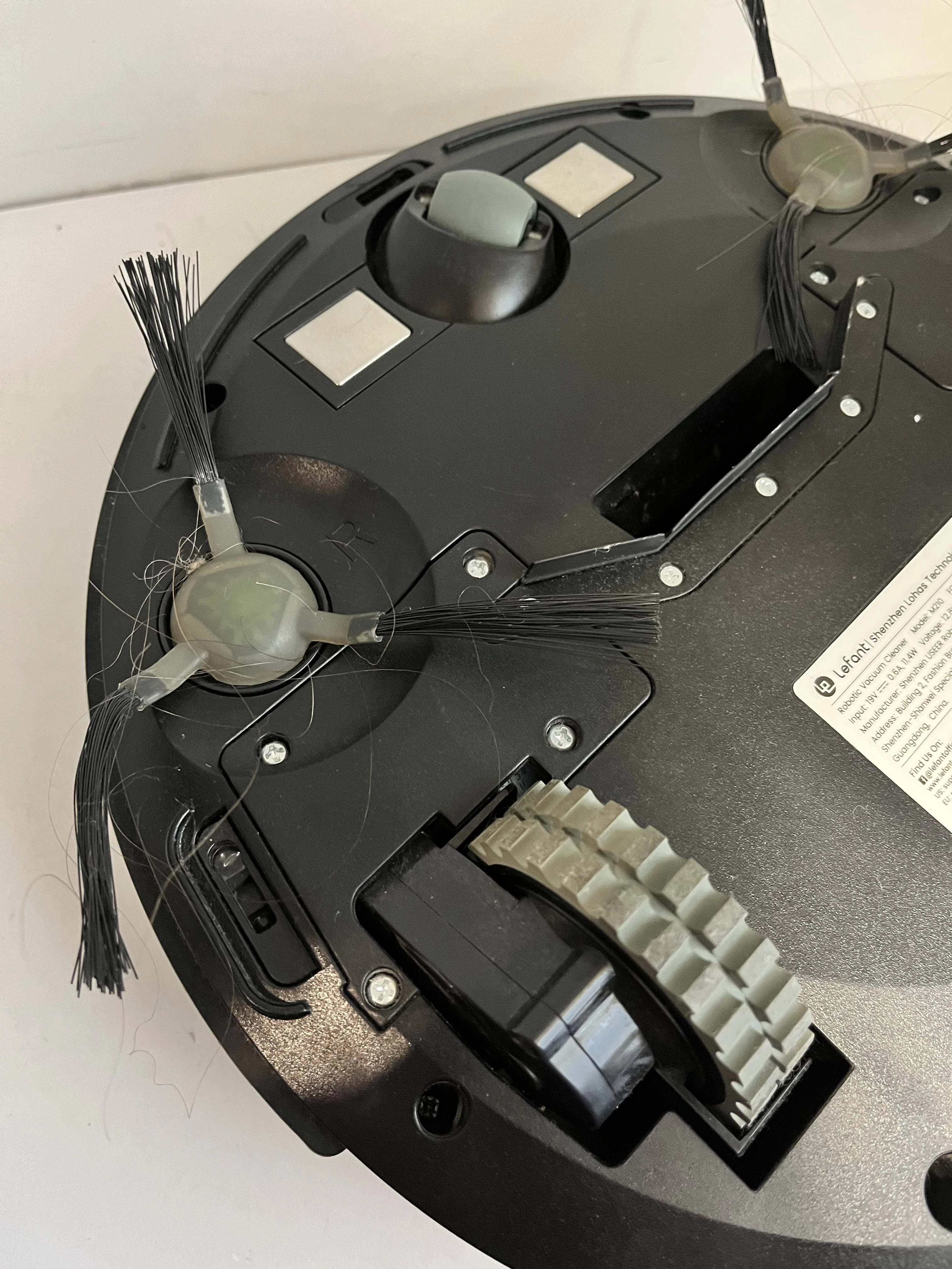 robot-sprzatajacy-lefant-m210-moc-zasysania-1800-pa-brak-piilota-kod-producenta-m210