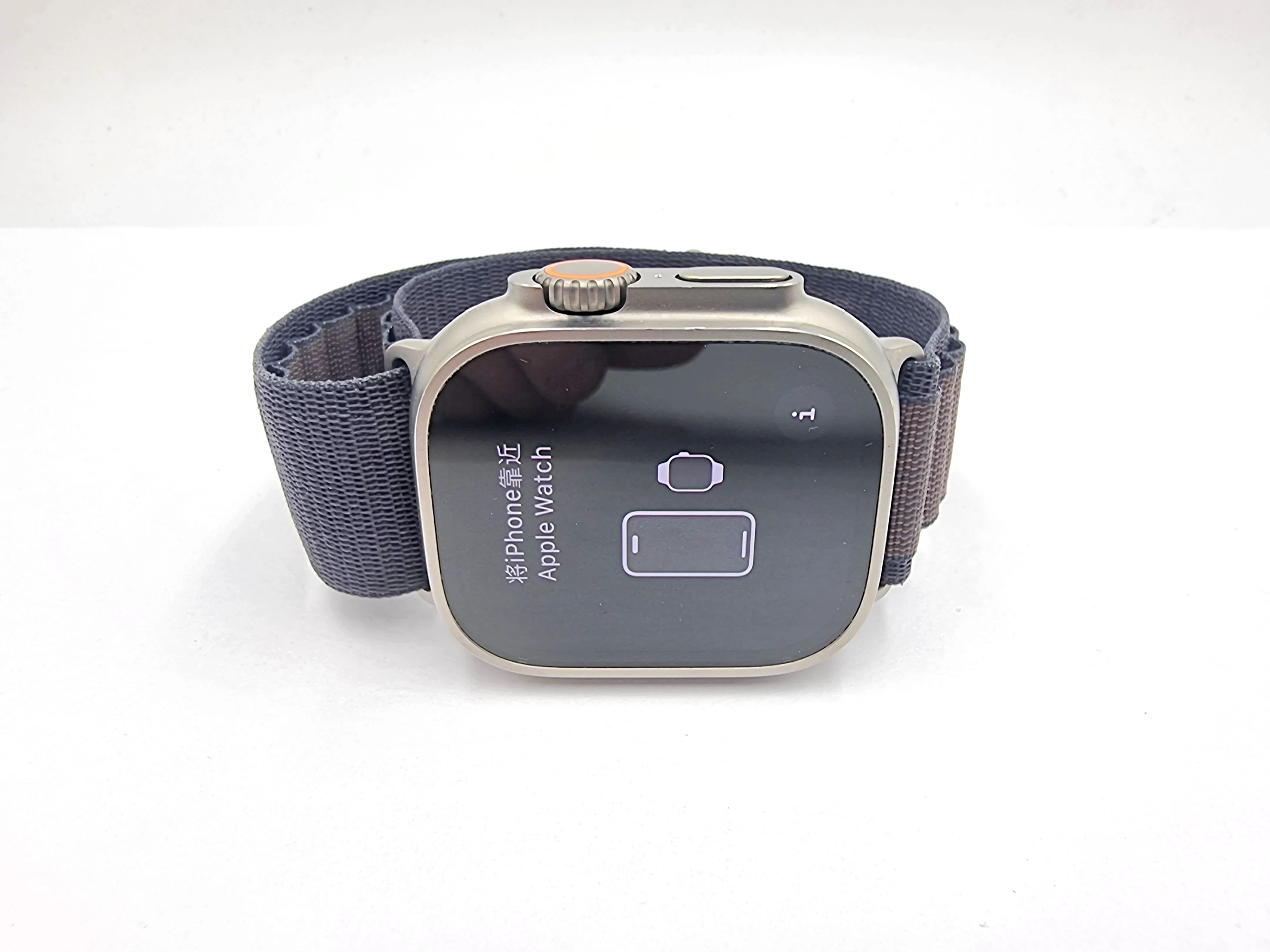 apple-watch-ultra-1-kolor-granatowy