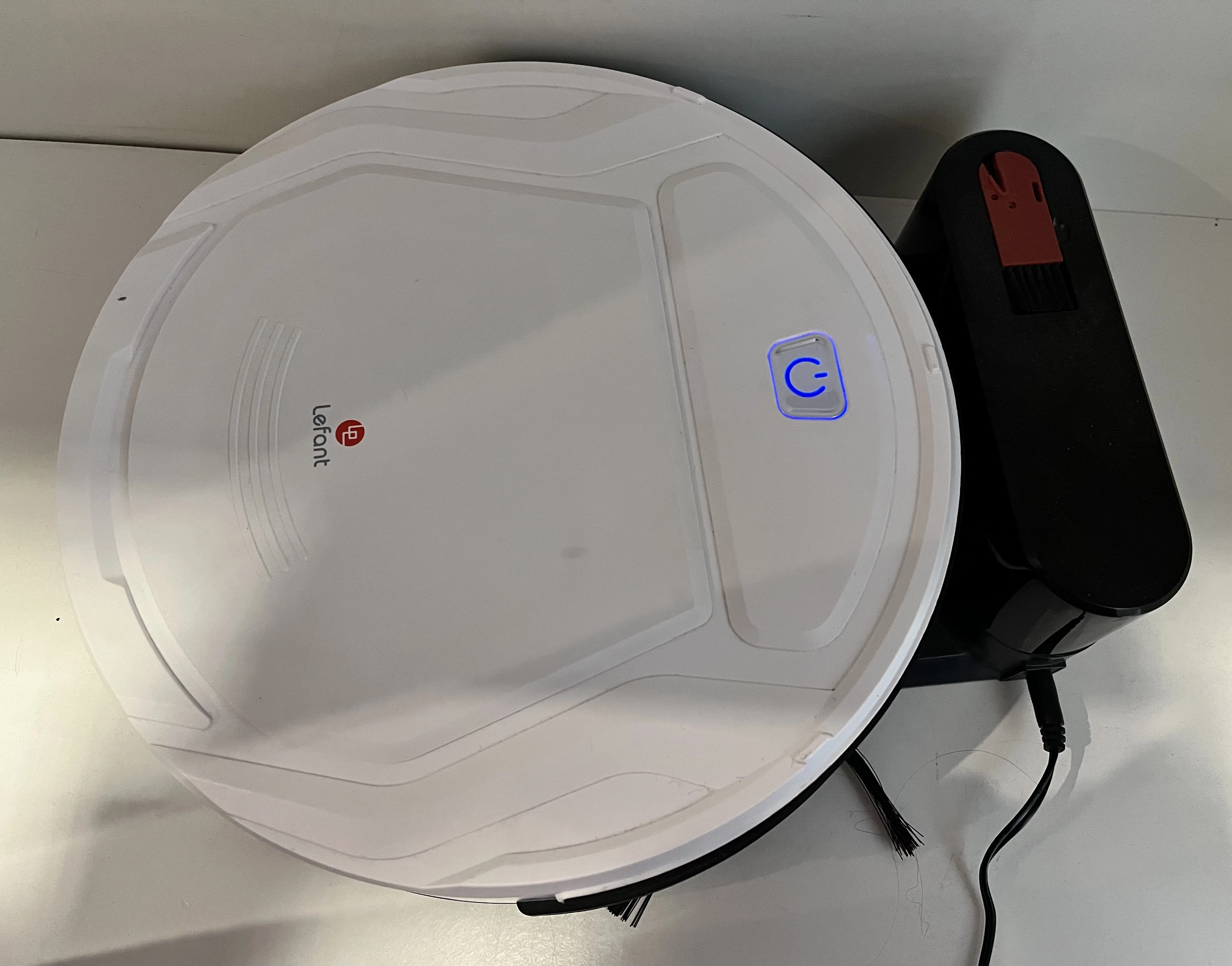 robot-sprzatajacy-lefant-m210-moc-zasysania-1800-pa-brak-piilota-model-m210