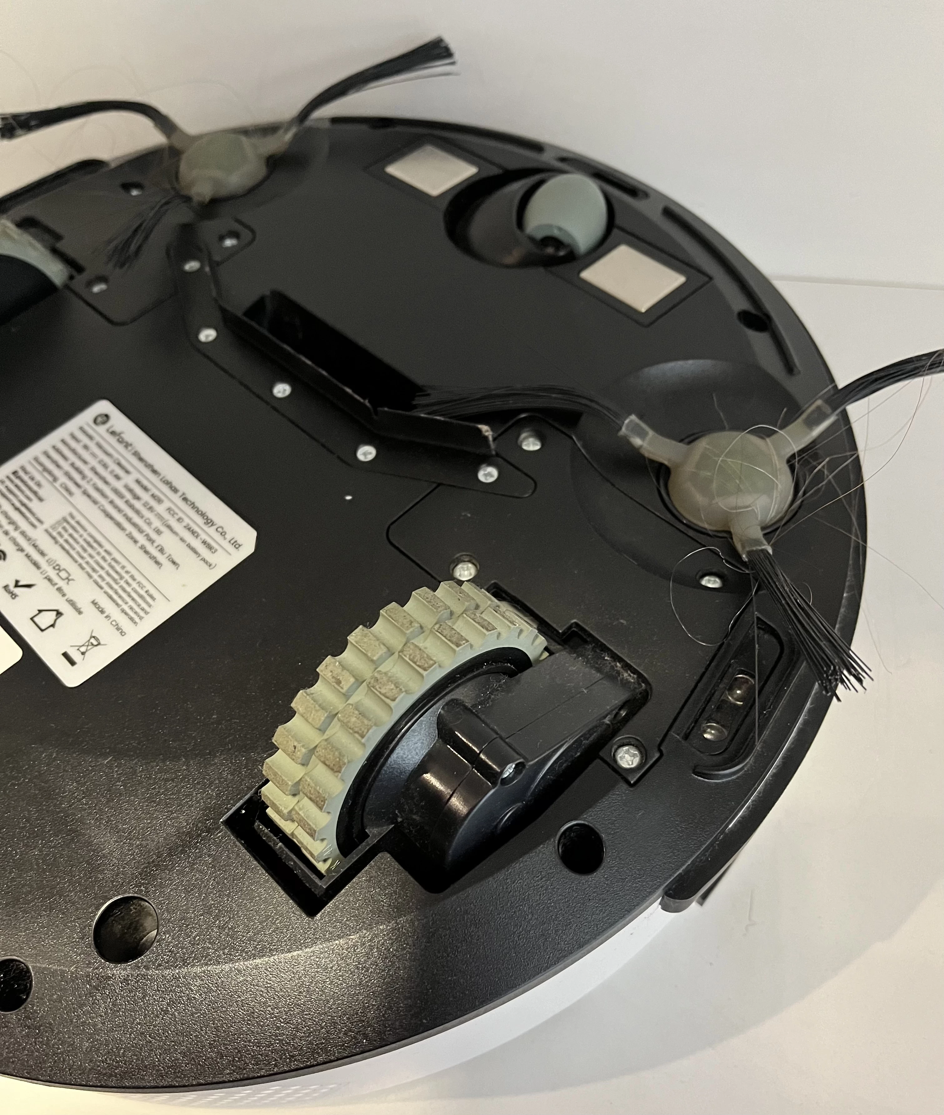 robot-sprzatajacy-lefant-m210-moc-zasysania-1800-pa-brak-piilota-czas-pracy-bezprzewodowej-100