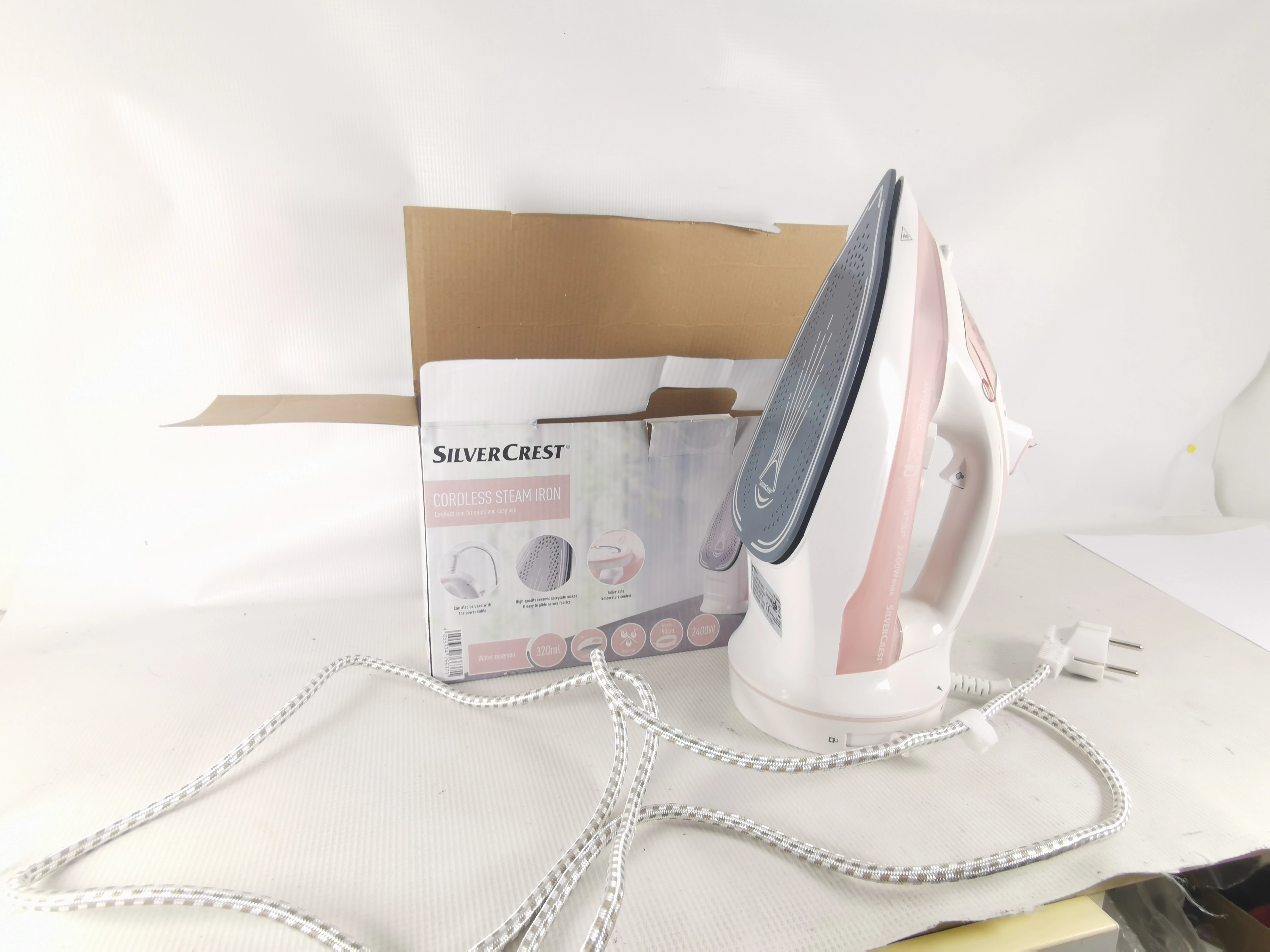 bezprzewodowe-zelazko-parowe-silvercrest-2400w-swietojanska-82-gdynia-harbor