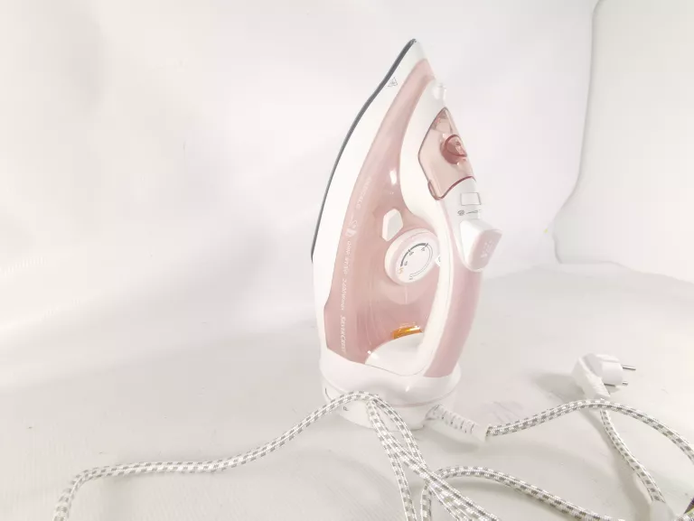 bezprzewodowe-zelazko-parowe-silvercrest-2400w-kolor-dominujacy-niebieski