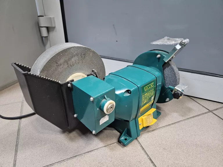 SZLIFIERKA STOŁOWA 250W TOPEX 150/200MM