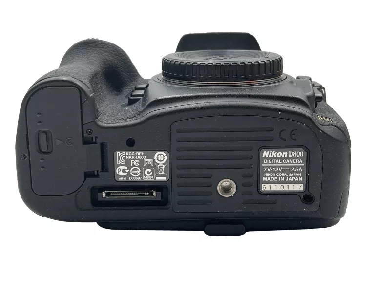 LUSTRZANKA BODY NIKON D800 + AKUMULATOR NISKI PRZEBIEG 17K!
