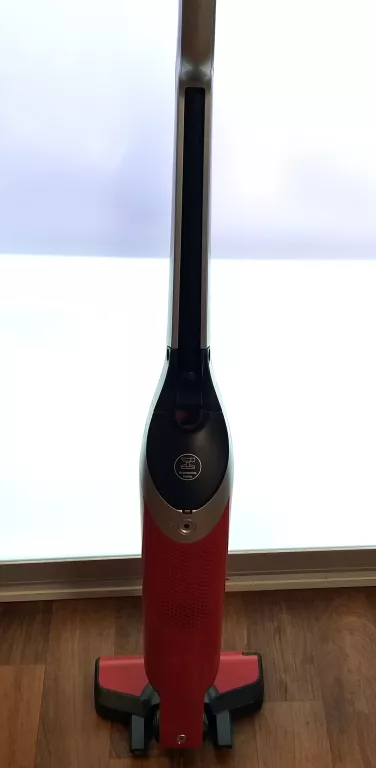 ODKURZACZ PIONOWY BOSCH VCAS010V25 CZERWONY