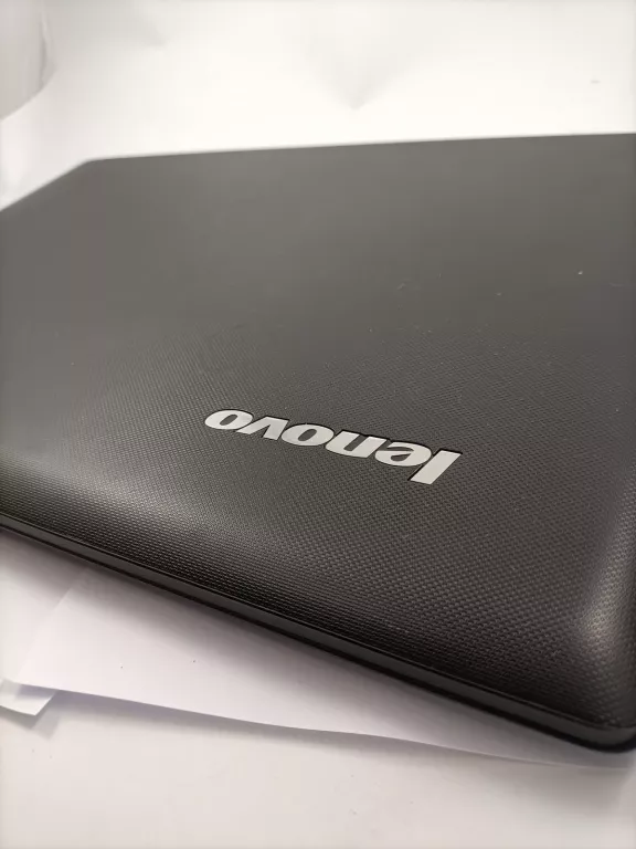 LAPTOP LENOVO G50-70 15,6 " INTEL PENTIUM 4 GB / 500 GB