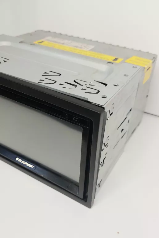 radio-samochodowe-blaupunkt-new-york-800-montaz-2-din