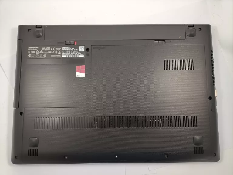 LAPTOP LENOVO G50-70 15,6 " INTEL PENTIUM 4 GB / 500 GB