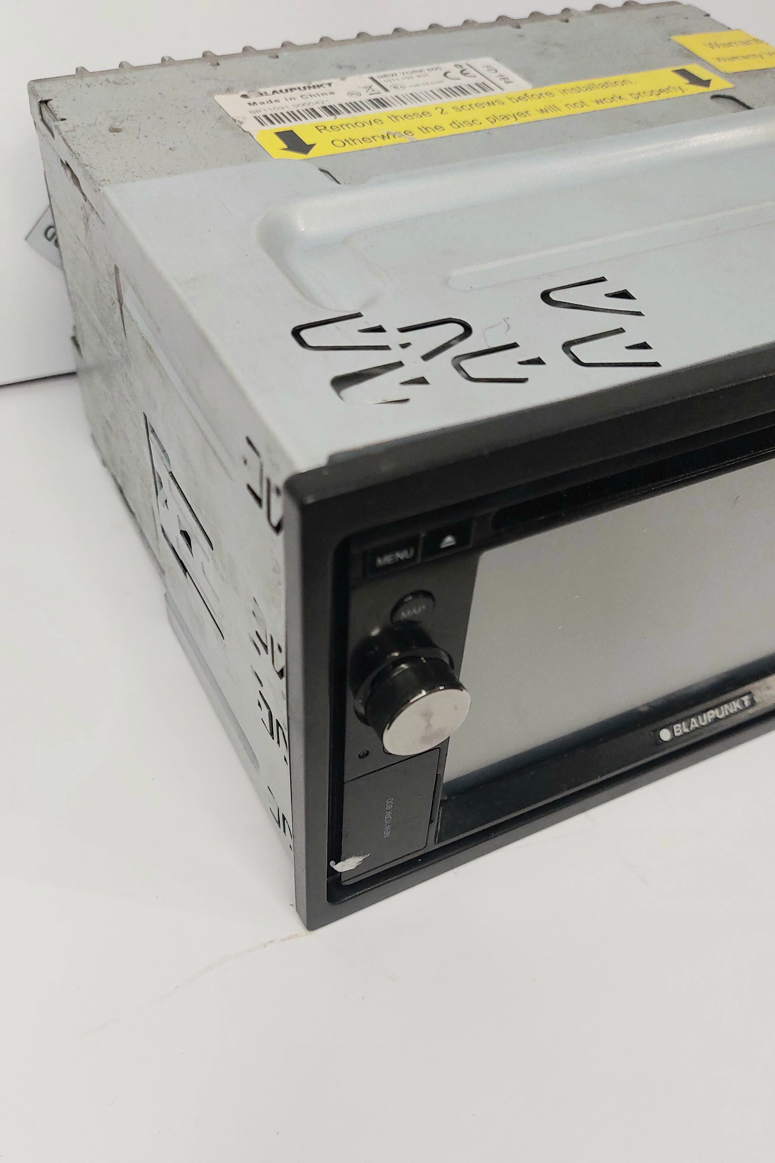 radio-samochodowe-blaupunkt-new-york-800-radio-brak-informacji