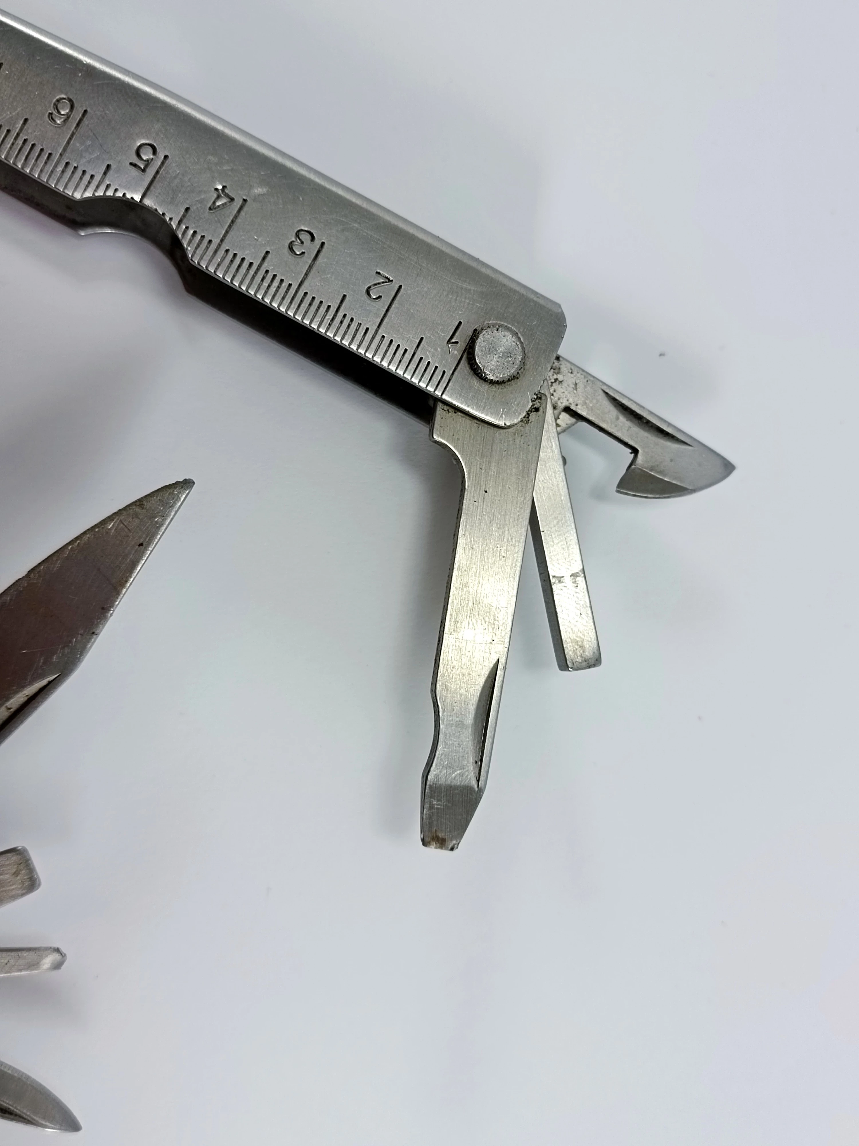 multitool-mammut-marka-bez-marki