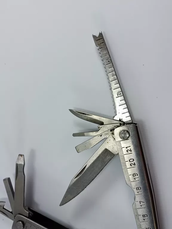 multitool-mammut-liczba-dodatkowych-narzedzi-5