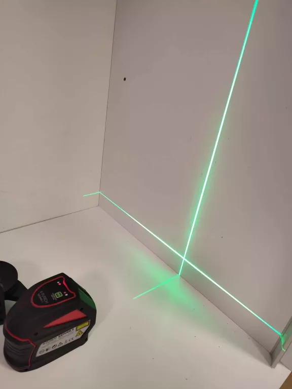 LASER KRZYŻOWY FUTECH SATURN 2 POZIOMICA LASEROWA