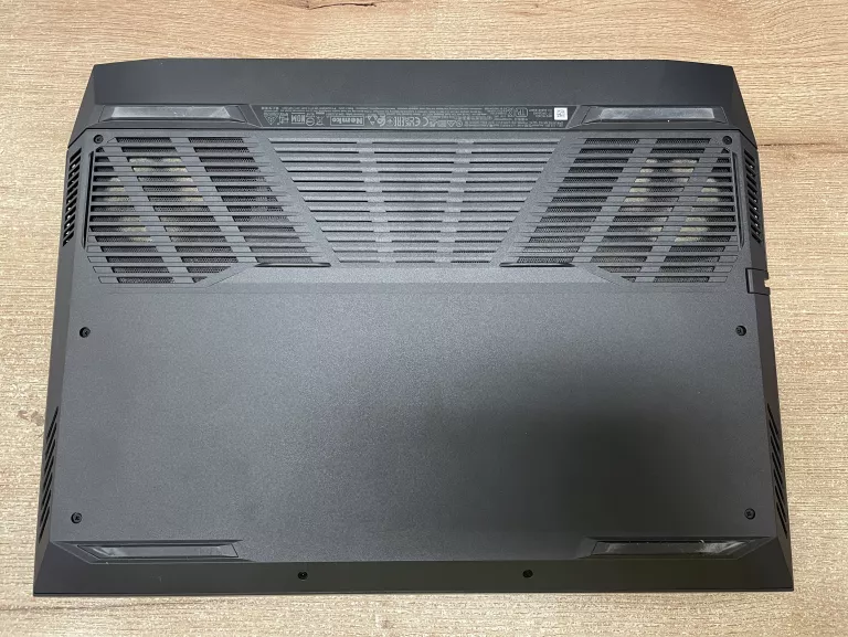 DELL INSPIRON G15 5511 15,6" I5-11260H 16GB / 512GB SSD RTX3050 WIN11