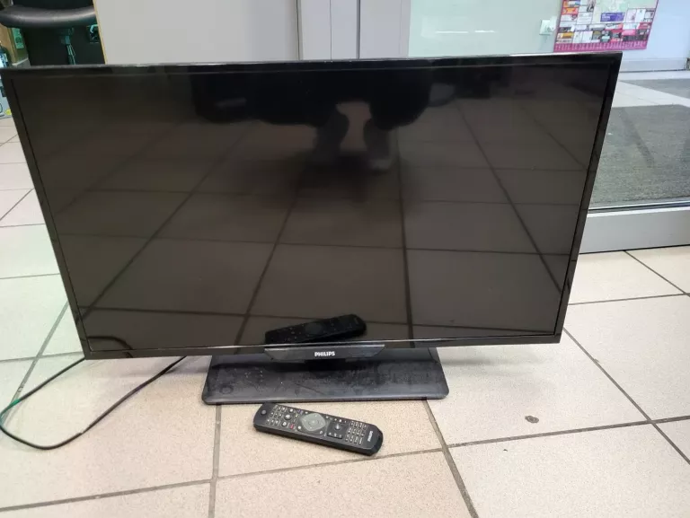 TELEWIZOR PHILIPS 32PHH4309/88 +PILOT
