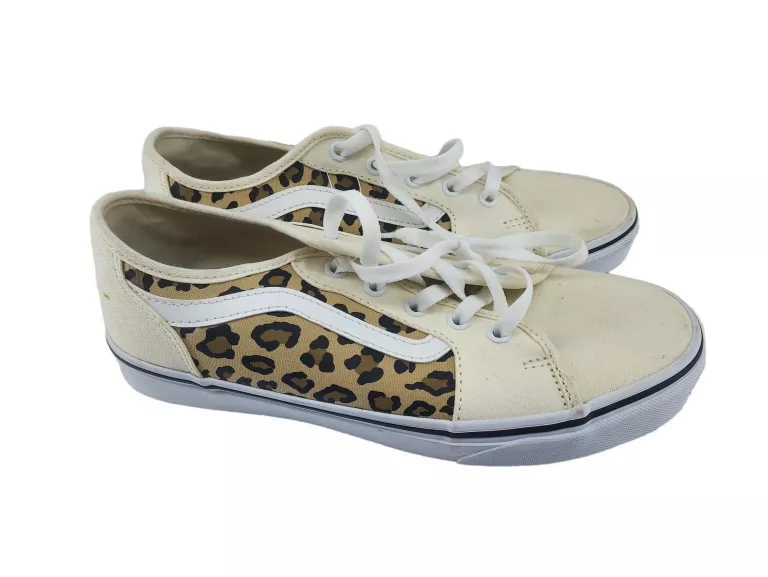 TRAMPKI VANS R.40