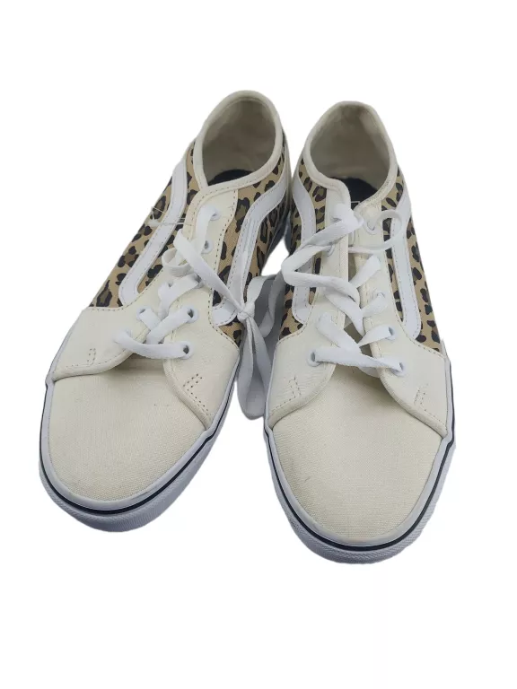 TRAMPKI VANS R.40