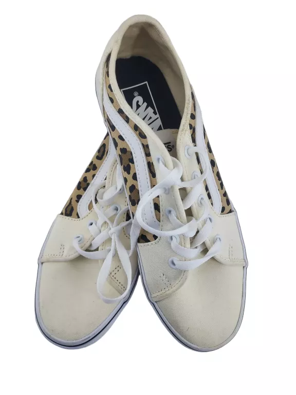 TRAMPKI VANS R.40