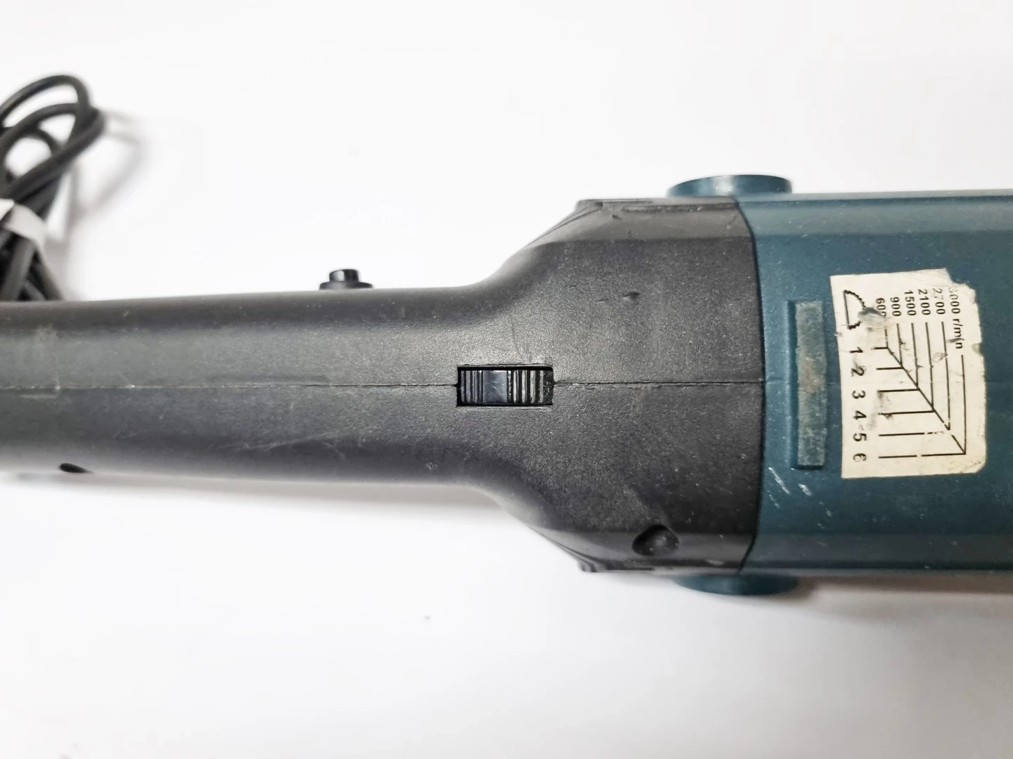 polerka-samochodowa-erman-em-cp105-180mm-2450w-marka-tryton