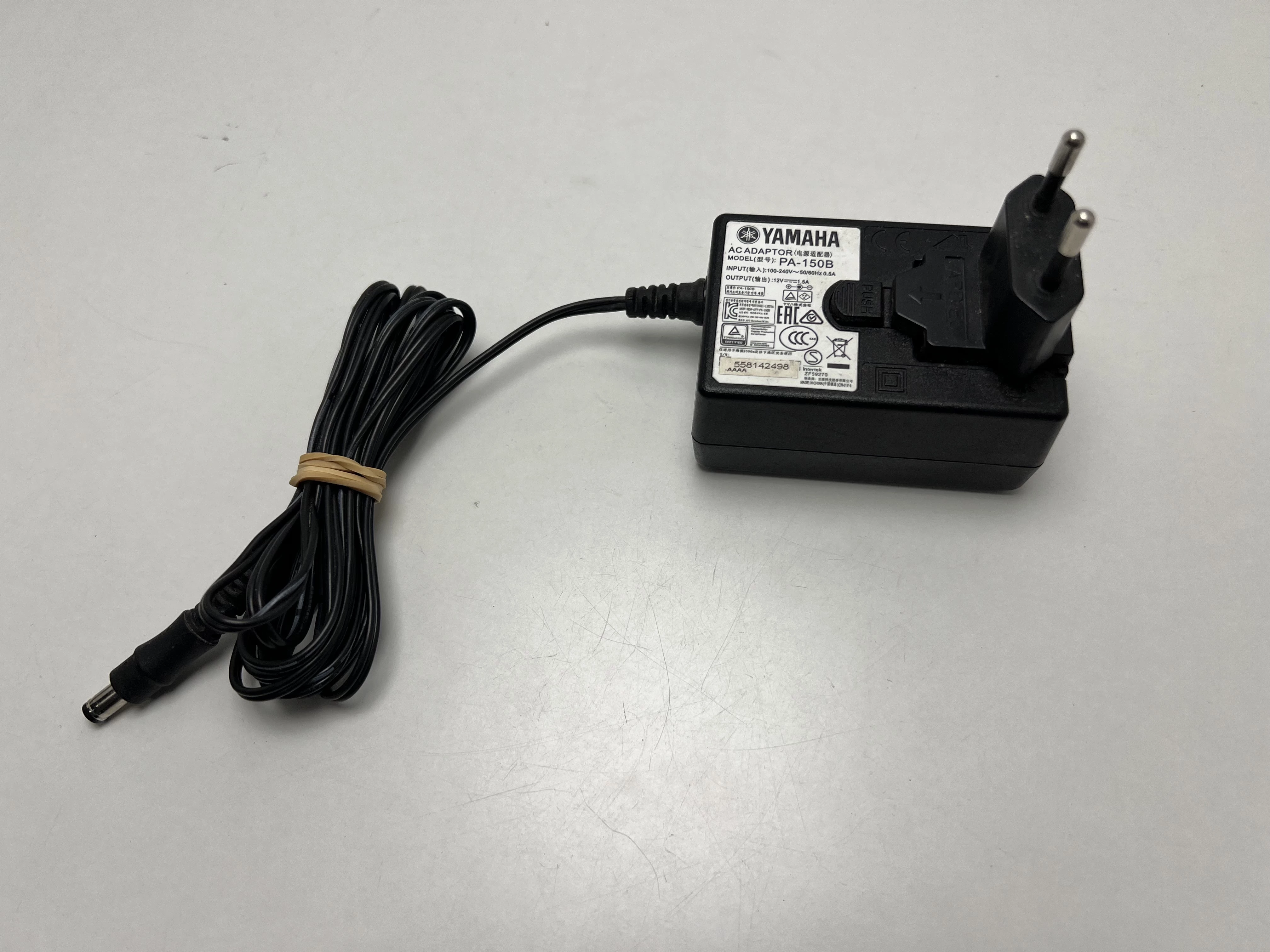 keyboard-yamaha-psr-e443-statyw-marka-yamaha