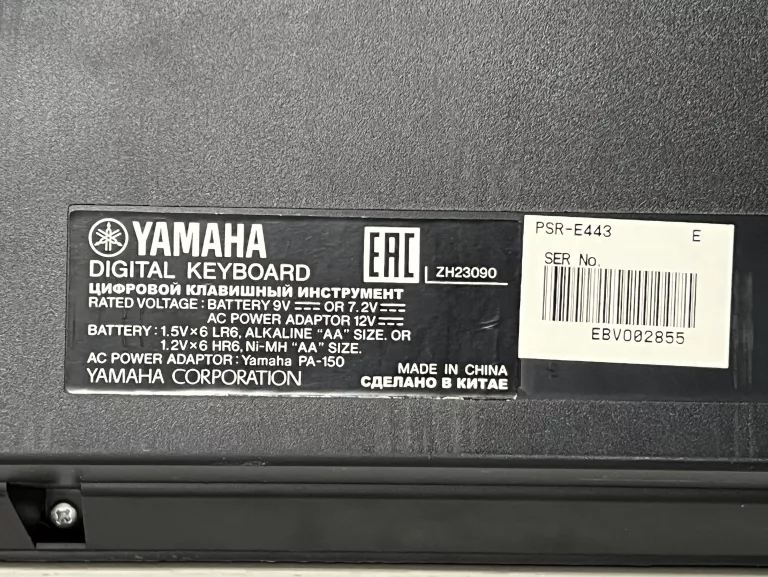 KEYBOARD YAMAHA PSR E443 + STATYW