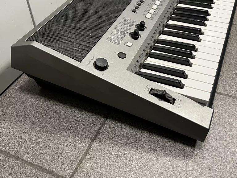 keyboard-yamaha-psr-e443-statyw-marka-yamaha