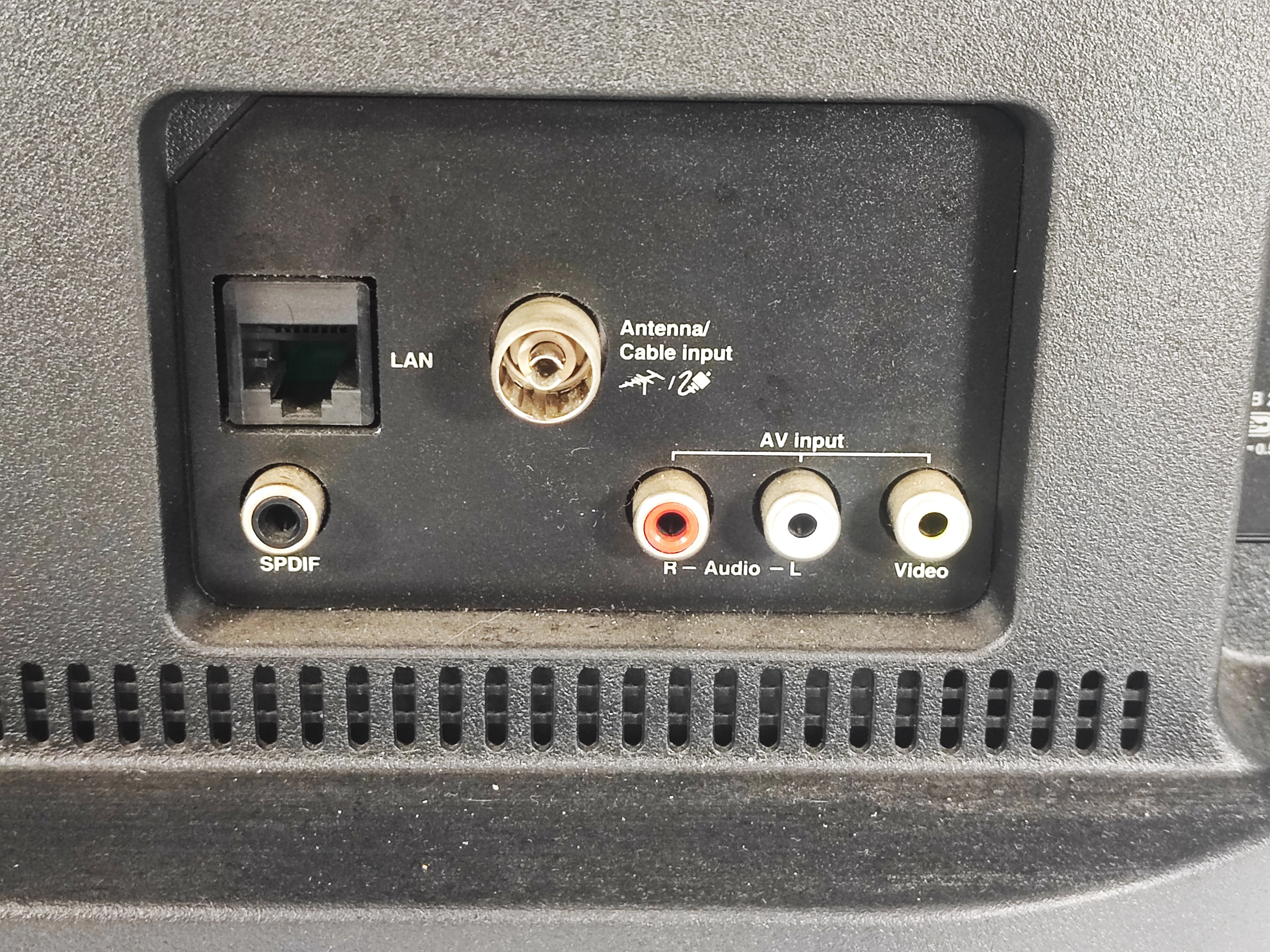 telewizor-thomson-24hd3201-pilot-marka-thomson