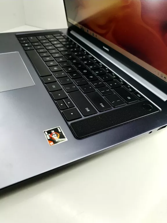 LAPTOP HUAWEI MATEBOOK D16 AMD RYZEN 5 512SSD16GB RADEON