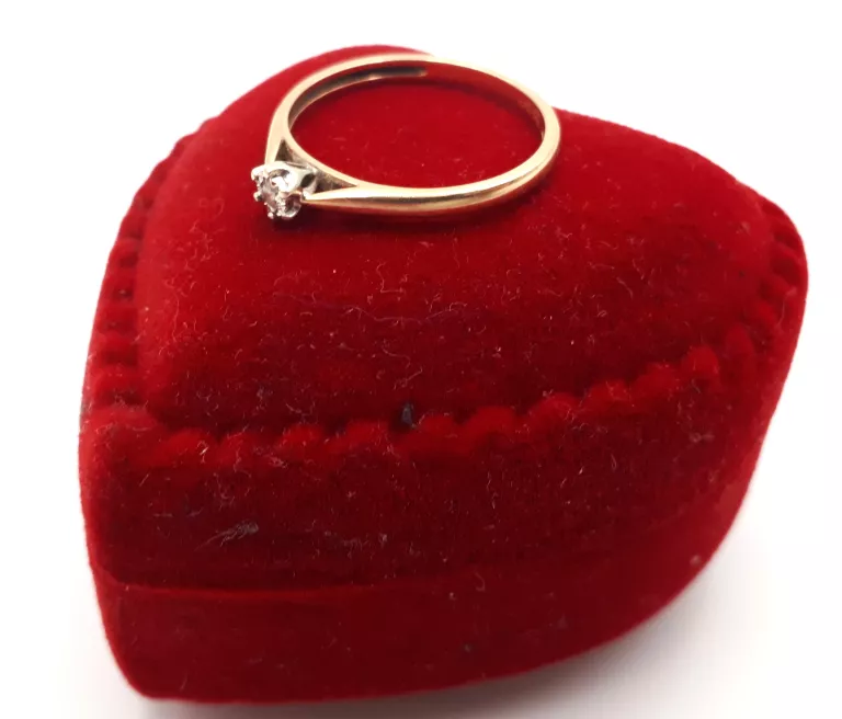 apart-pierscionek-127g585-stan-uzywany