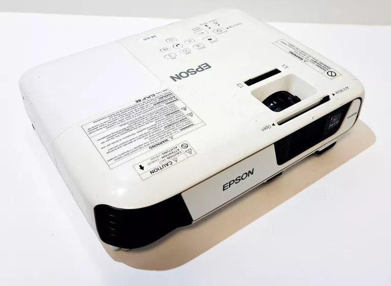 projektor-epson-h720b-technologia-wyswietlania-lcd