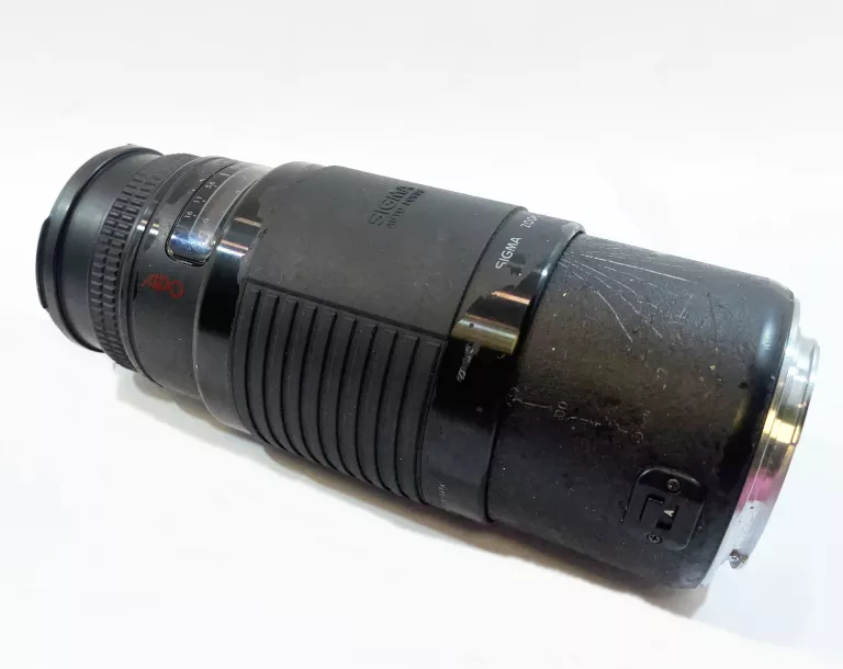 APARAT CANON EOS 500 + SIGMA ZOOM 75-300MM 3,5-4,5