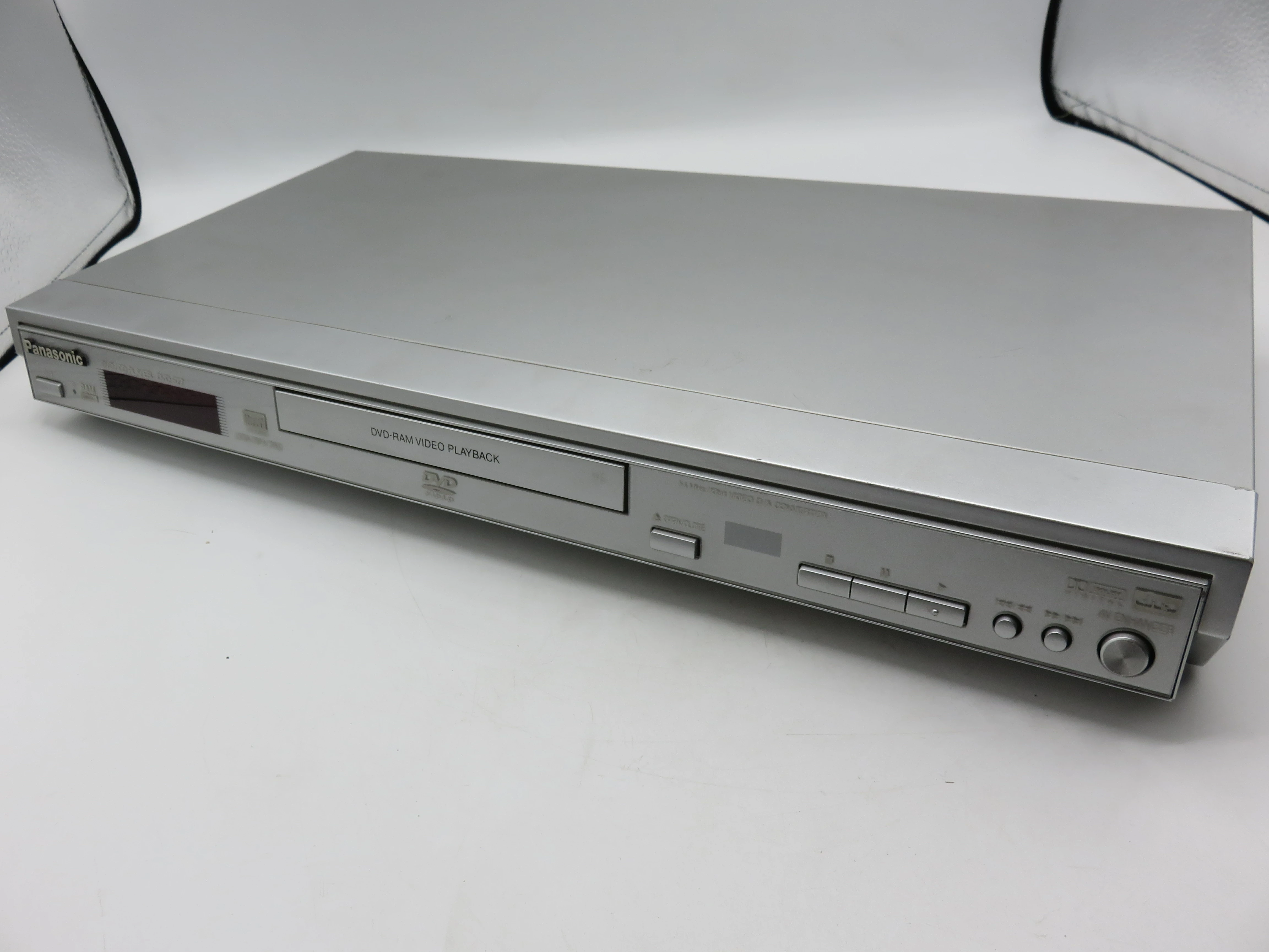 odtwrzacz-dvd-panasonic-dvd-s27-ean-gtin-0037988407323