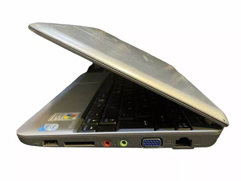 laptop-medion-akoya-e1212-ladowarka-opis-przekatna-ekranu-15