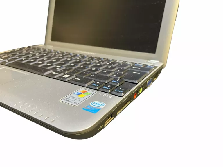 laptop-medion-akoya-e1212-ladowarka-opis-rozdzielczosc-px-inna