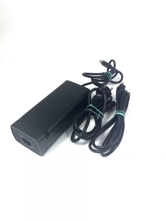 KONSOLA XBOX 360 KINECT