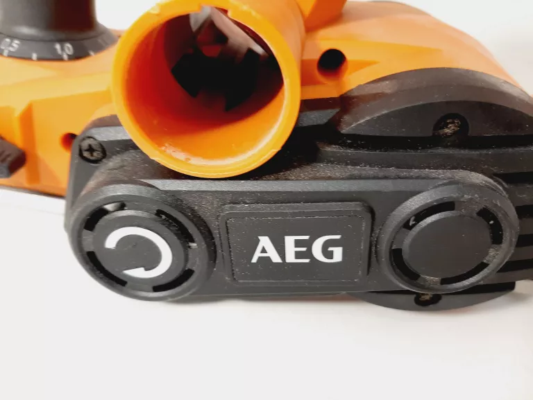 STERUG ELEKTRYCZNY AEG PL700