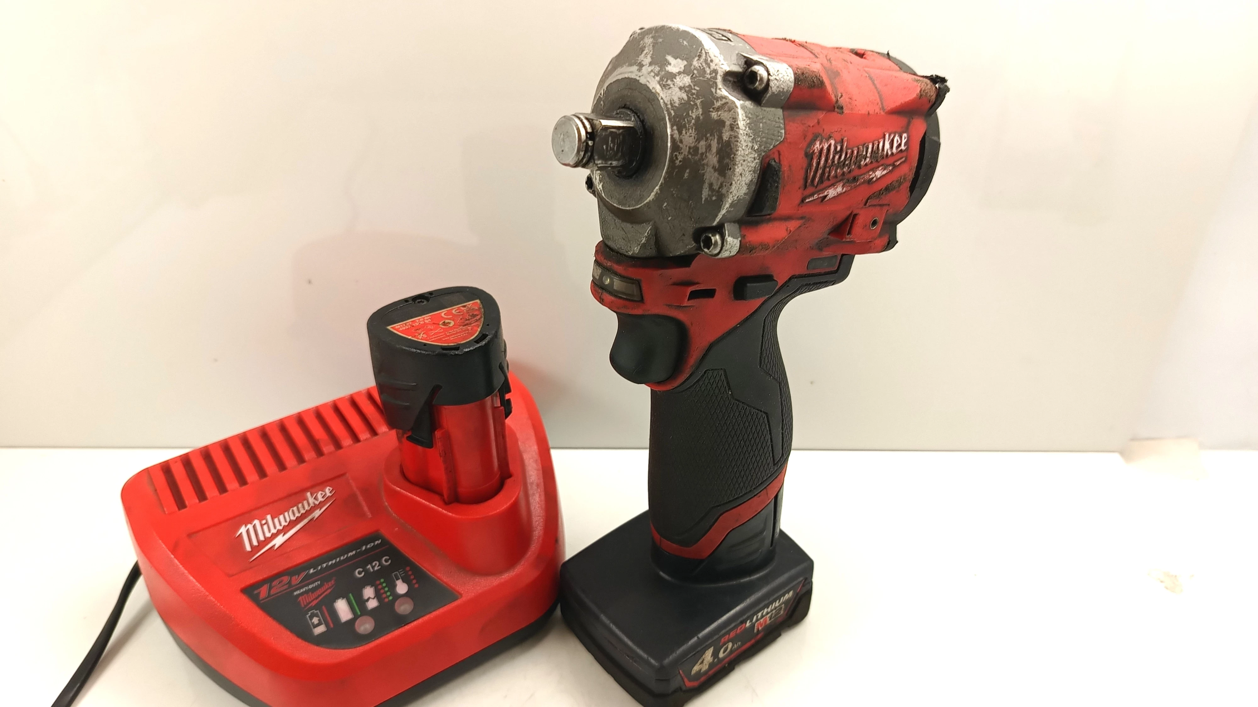 klucz-udarowy-milwaukee-m12-28-czerwca-313-poznan-ska-x