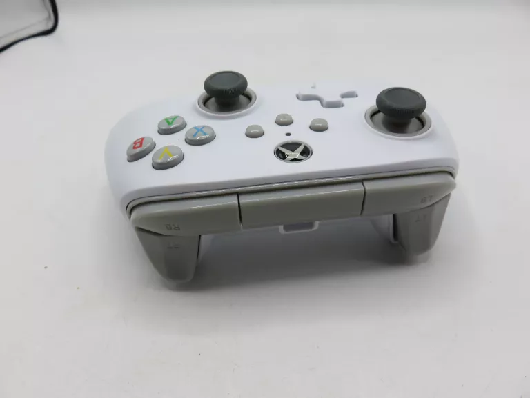 PAD DO XBOX ONE PRZEWODOWY POWERA Z GWARANCJĄ