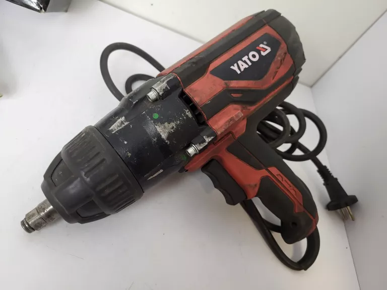 ELEKTRYCZNY KLUCZ UDAROWY YATO YT-82021