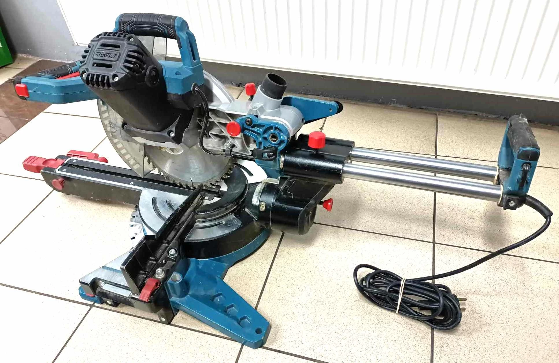 pila-ukosnica-erbauer-emis254s-1800w-marka-erbauer