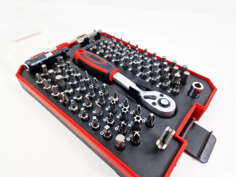 powerfix-profi-wkretak-z-grzechotka-i-bitami-81sz-rodzaj-zestaw