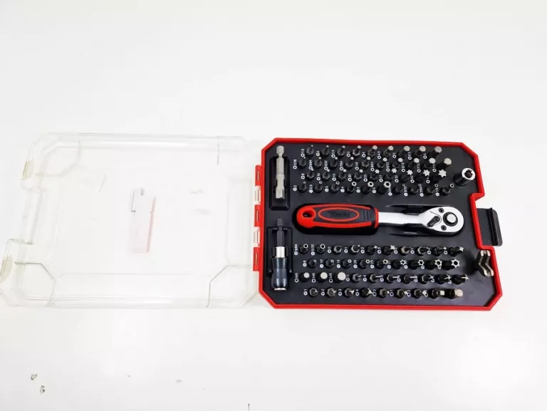 POWERFIX PROFI WKRĘTAK Z GRZECHOTKĄ I BITAMI 81SZ