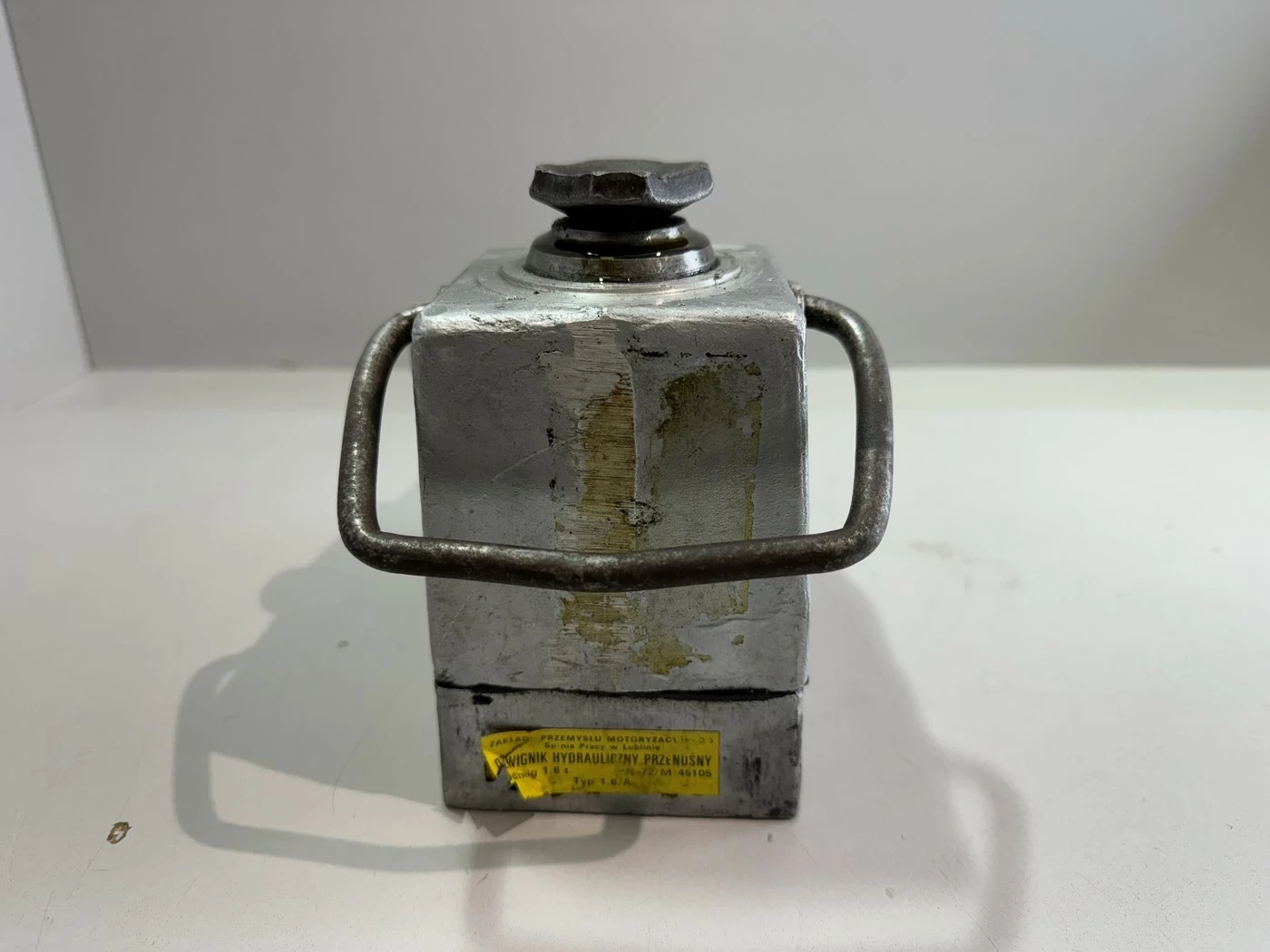 dzwignik-hydrauliczny-przenosny-teleskopowy-dhpi-udzwig-2500